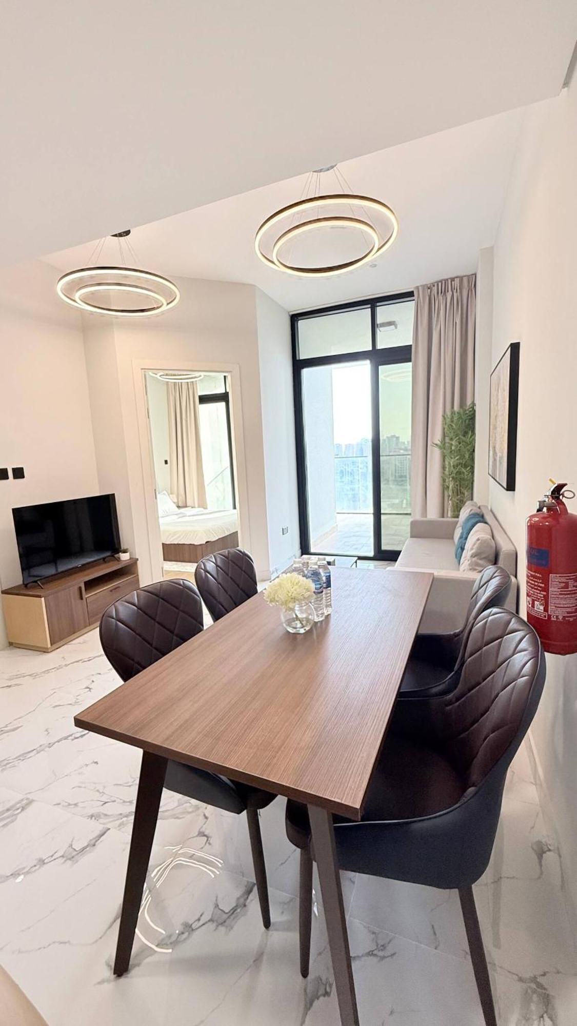 Contemporary Galleria Mall Apartment Abu Dhabi